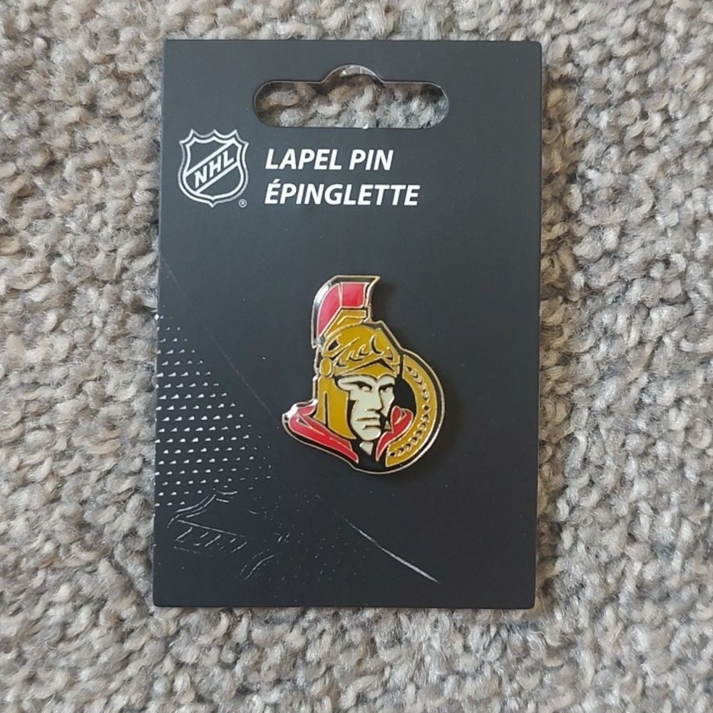 Brand New Ottawa Senators Logo Lapel Pin‎ - Picture 4 of 5